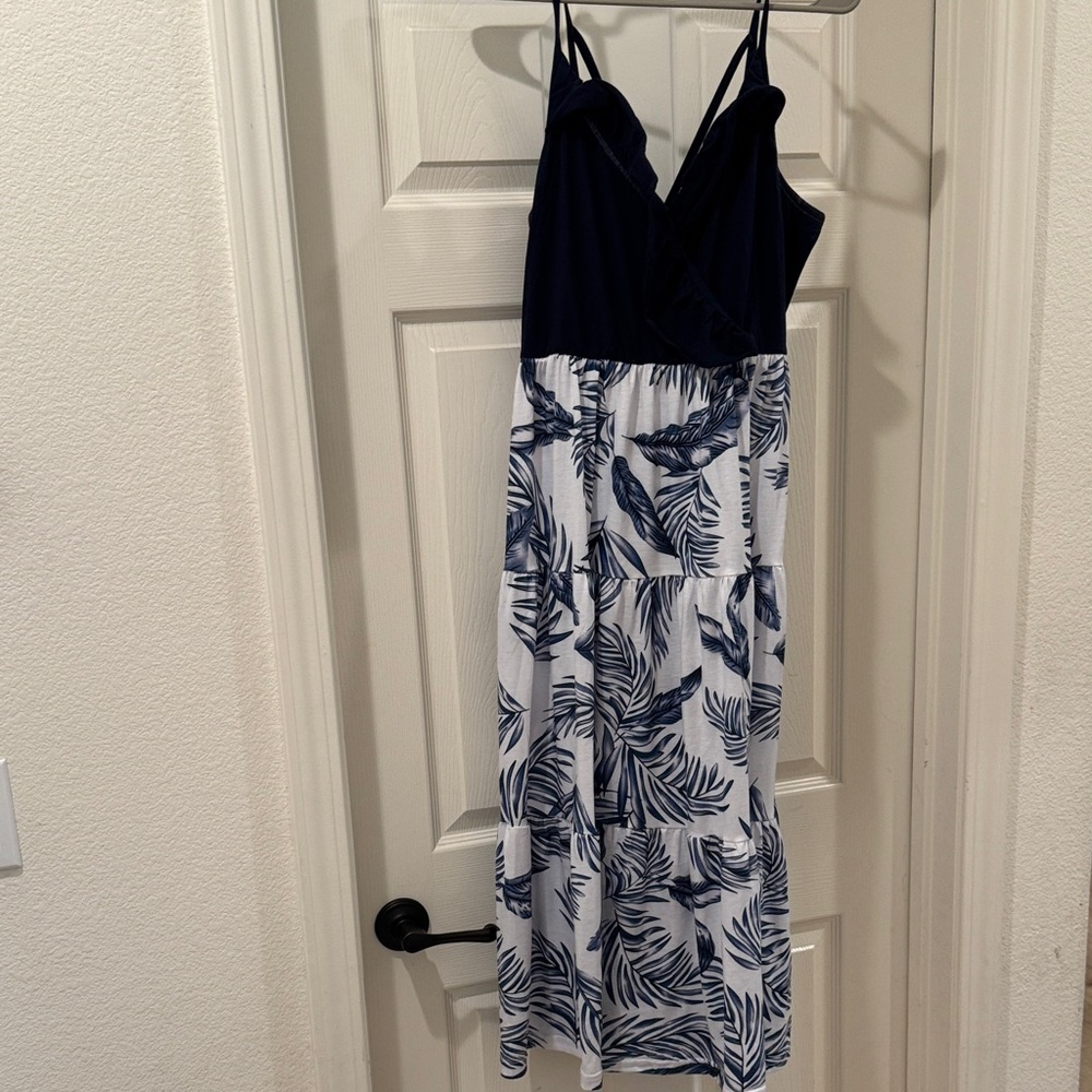 PatPat Navy and White Leaf Print Midi Dress
